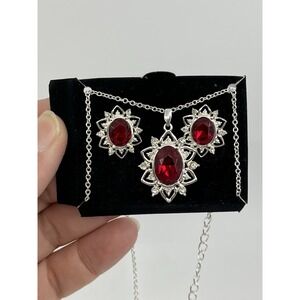 Scarlett Red Rhinestones Silver Tone 18" Necklace and .5" Earrings Set Starburst